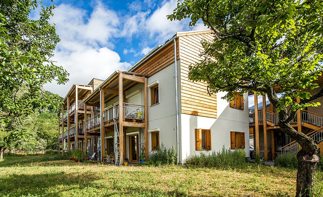 home_minimal_portfoliodetails2_3